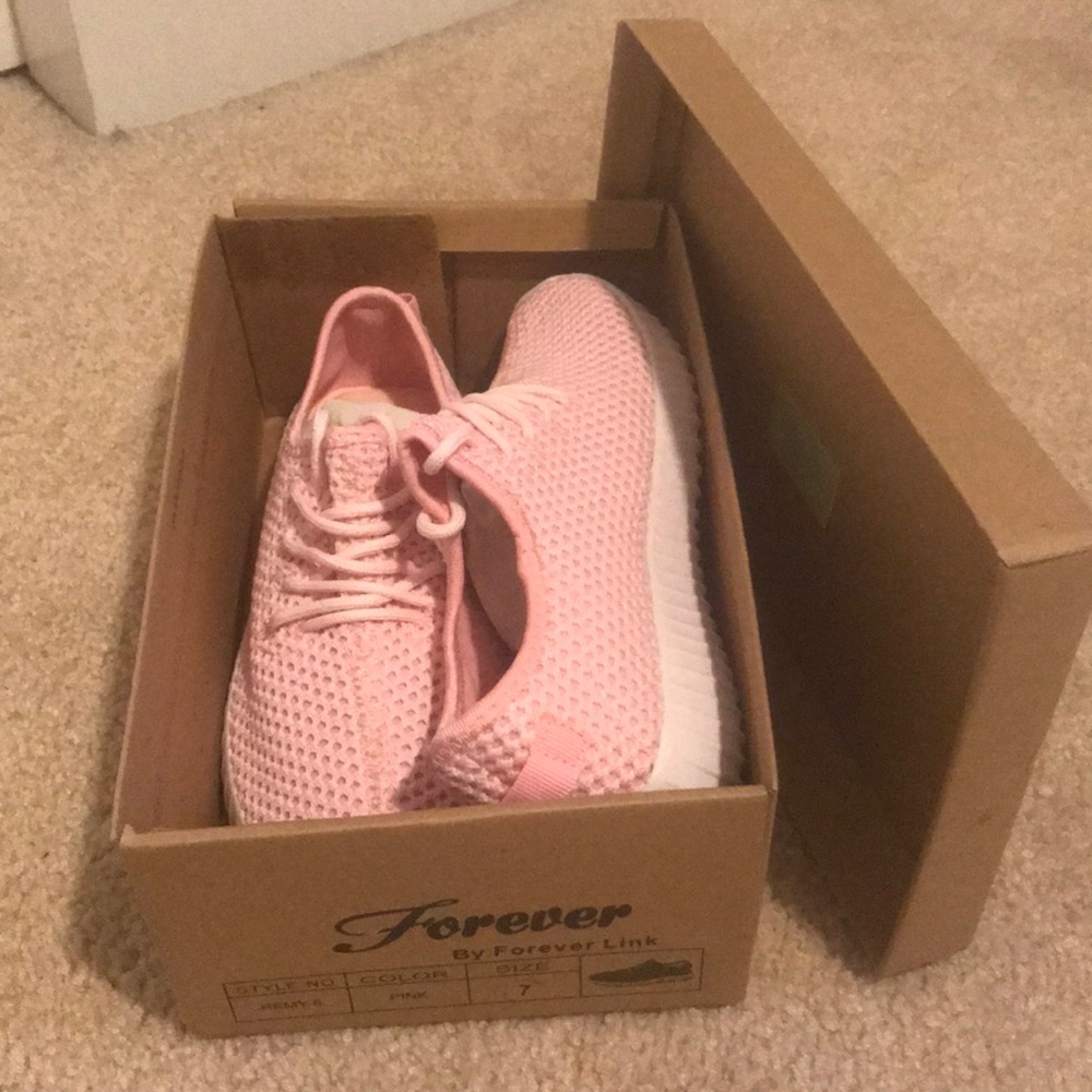 Shoe